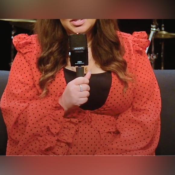 Boohoo Polka Dot Blouse with wide sleeves and ruffles - Picture 11 of 11